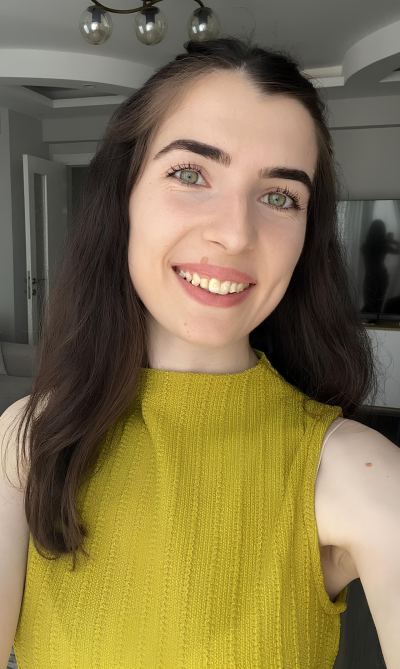 Pelinsu B. - Aydın influencer