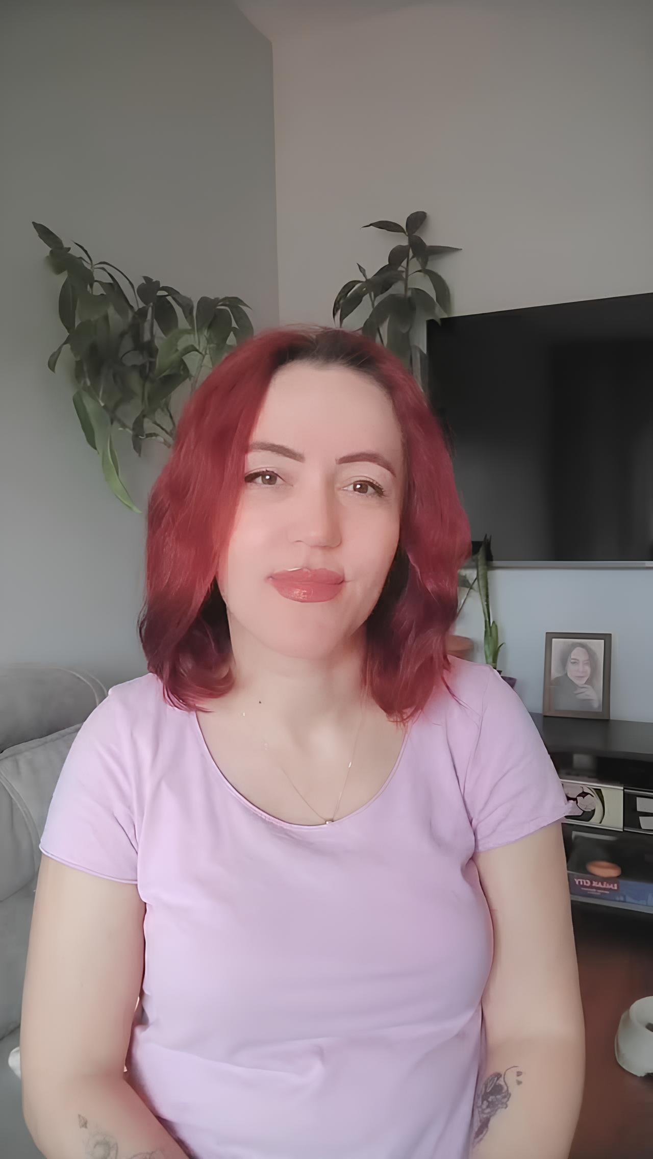 İpek Ş.