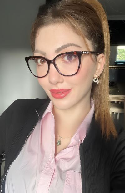 Erva Y. - İstanbul influencer
