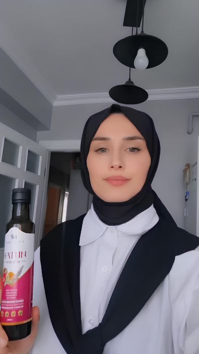 Selma Ş. - İstanbul influencer