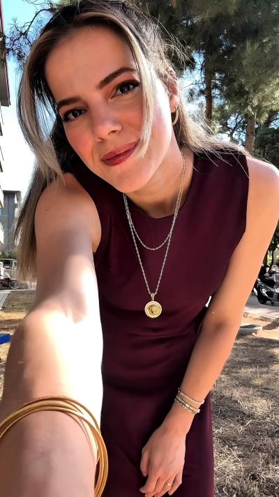 Büşra S. - İzmir influencer
