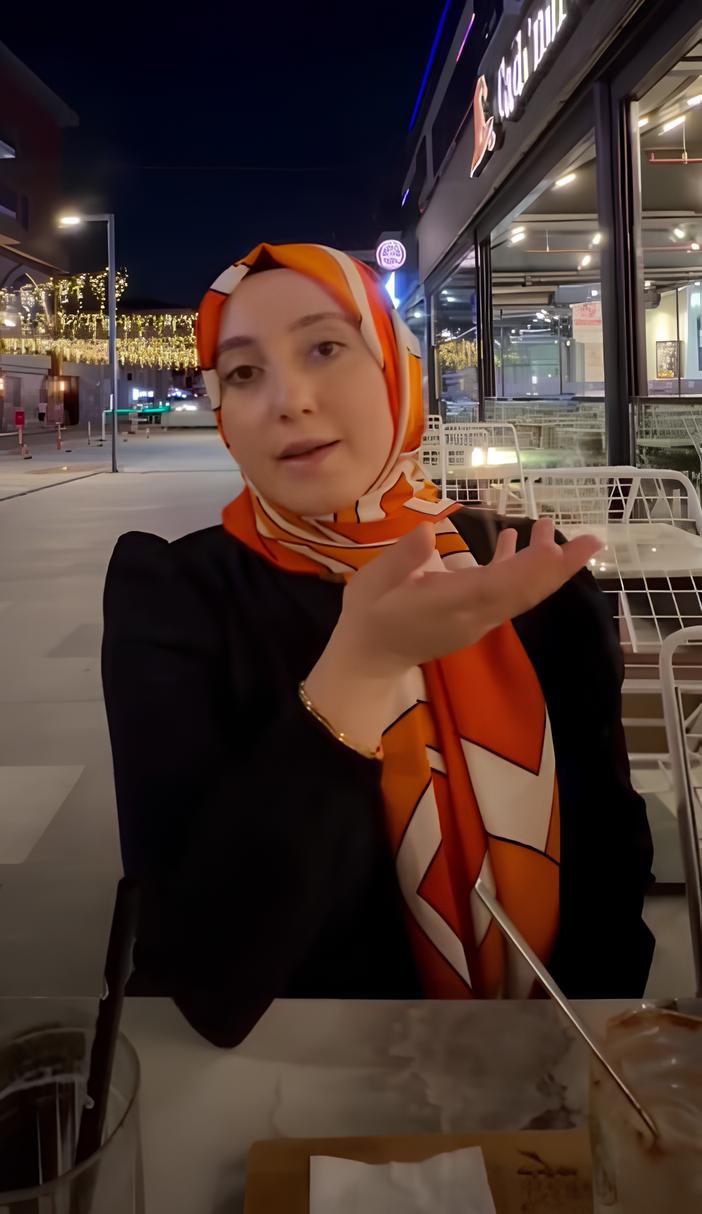 Özlem K.