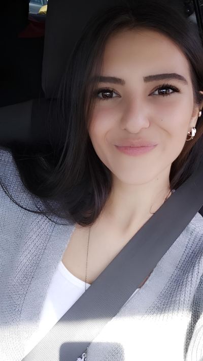 Tuğba F. - İstanbul influencer