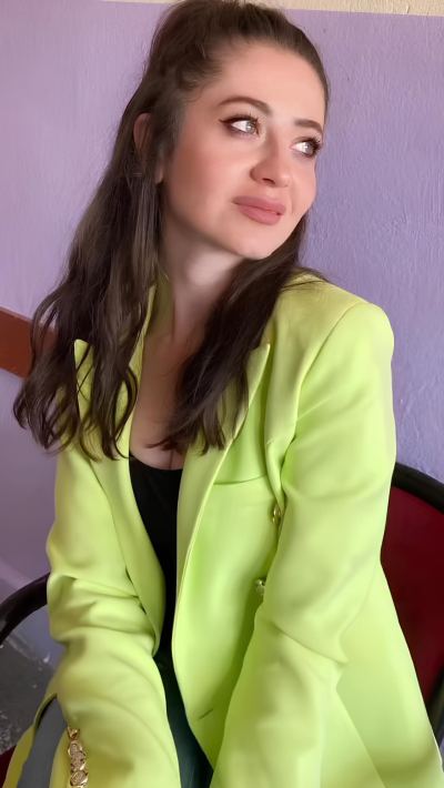 Büşra K. - İzmir influencer