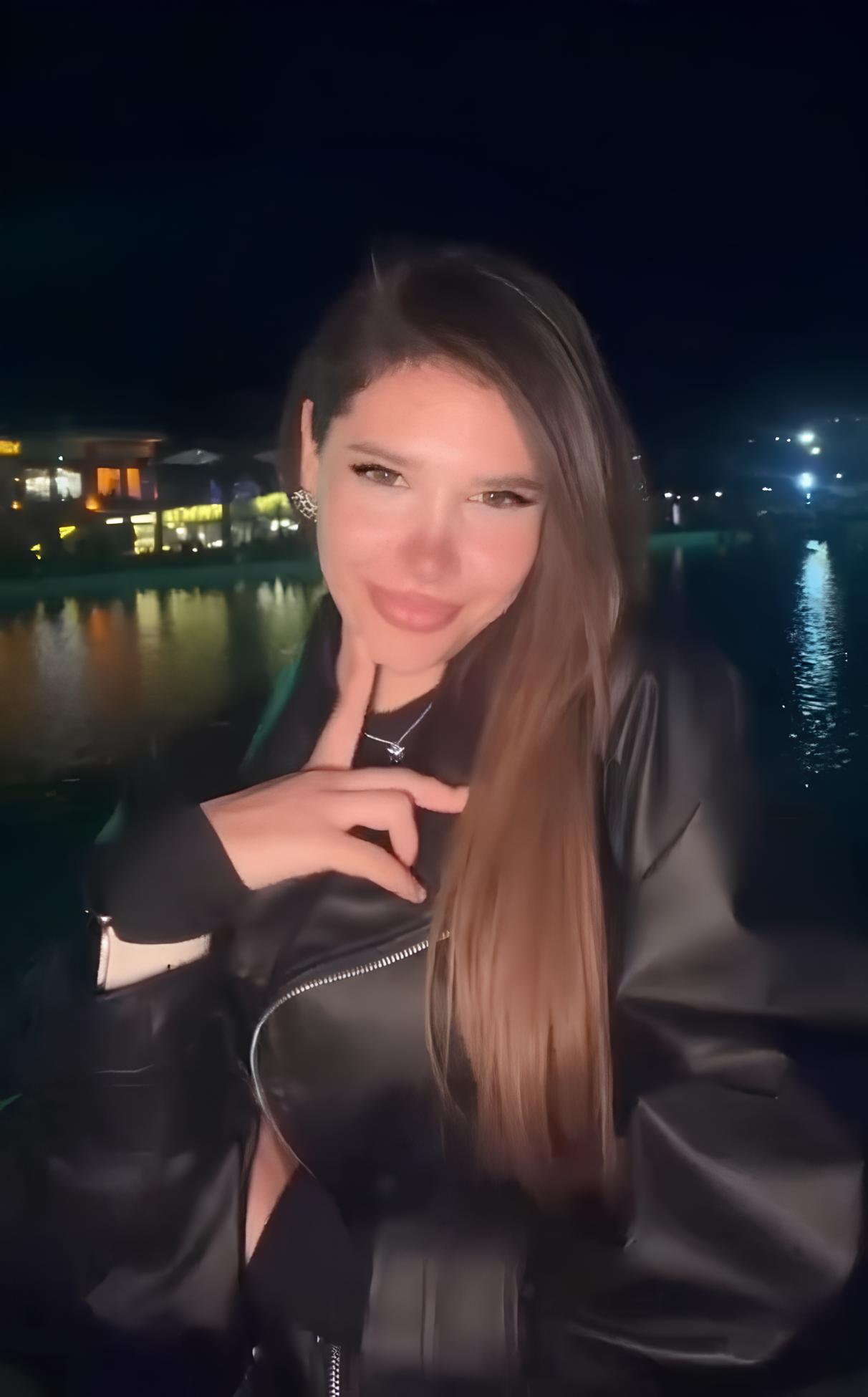 Emine K.