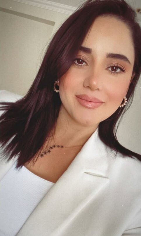 Cansu A.