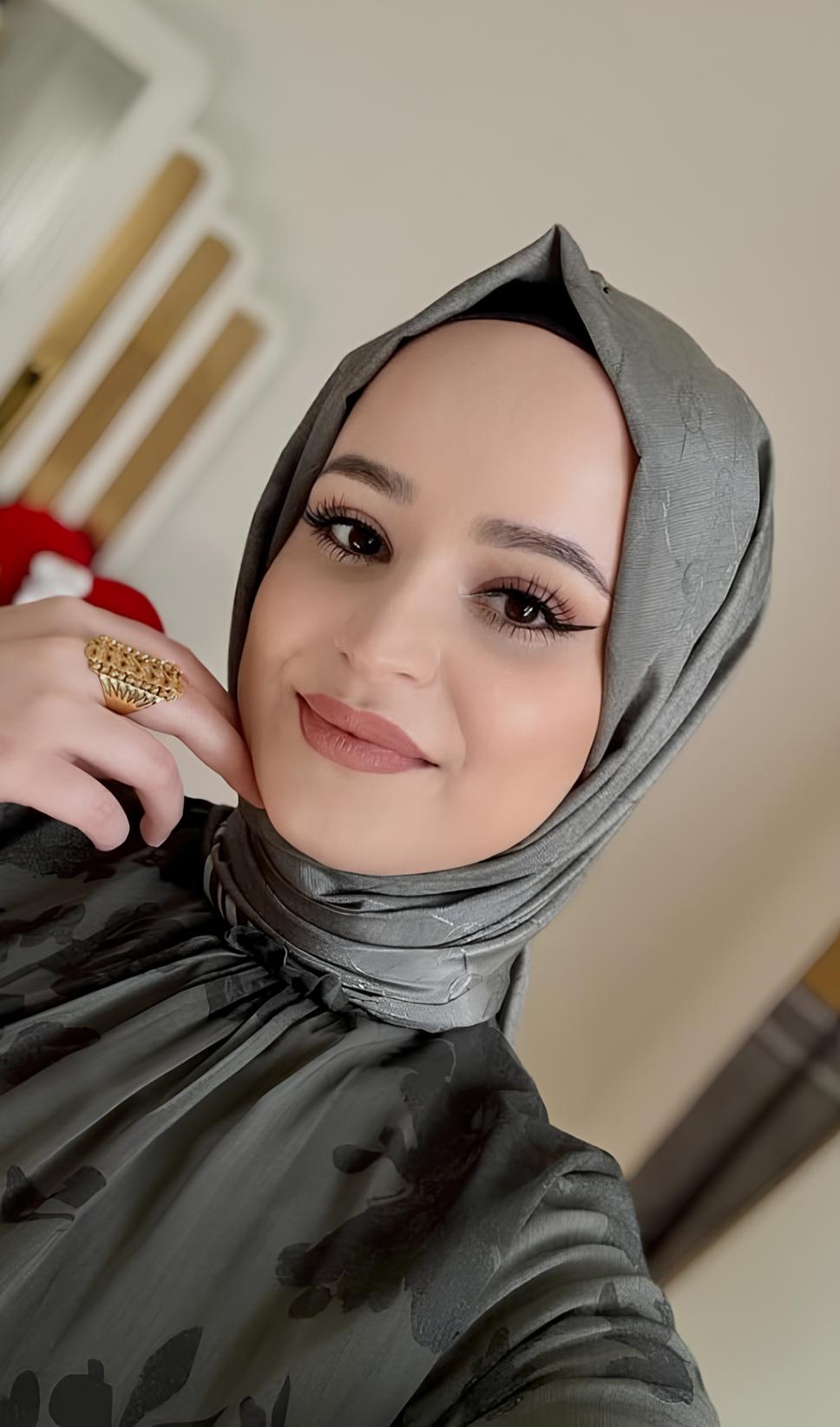 Hatice Ç.