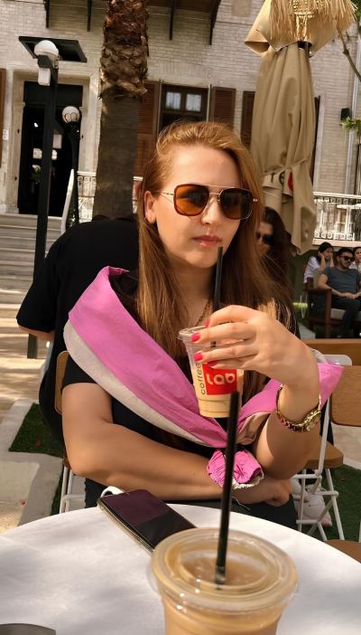 Ayşe G. - İzmir influencer