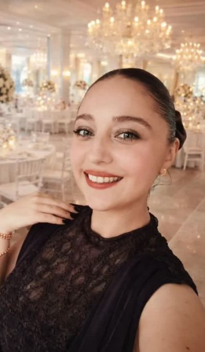 Evrim B. - İzmir influencer