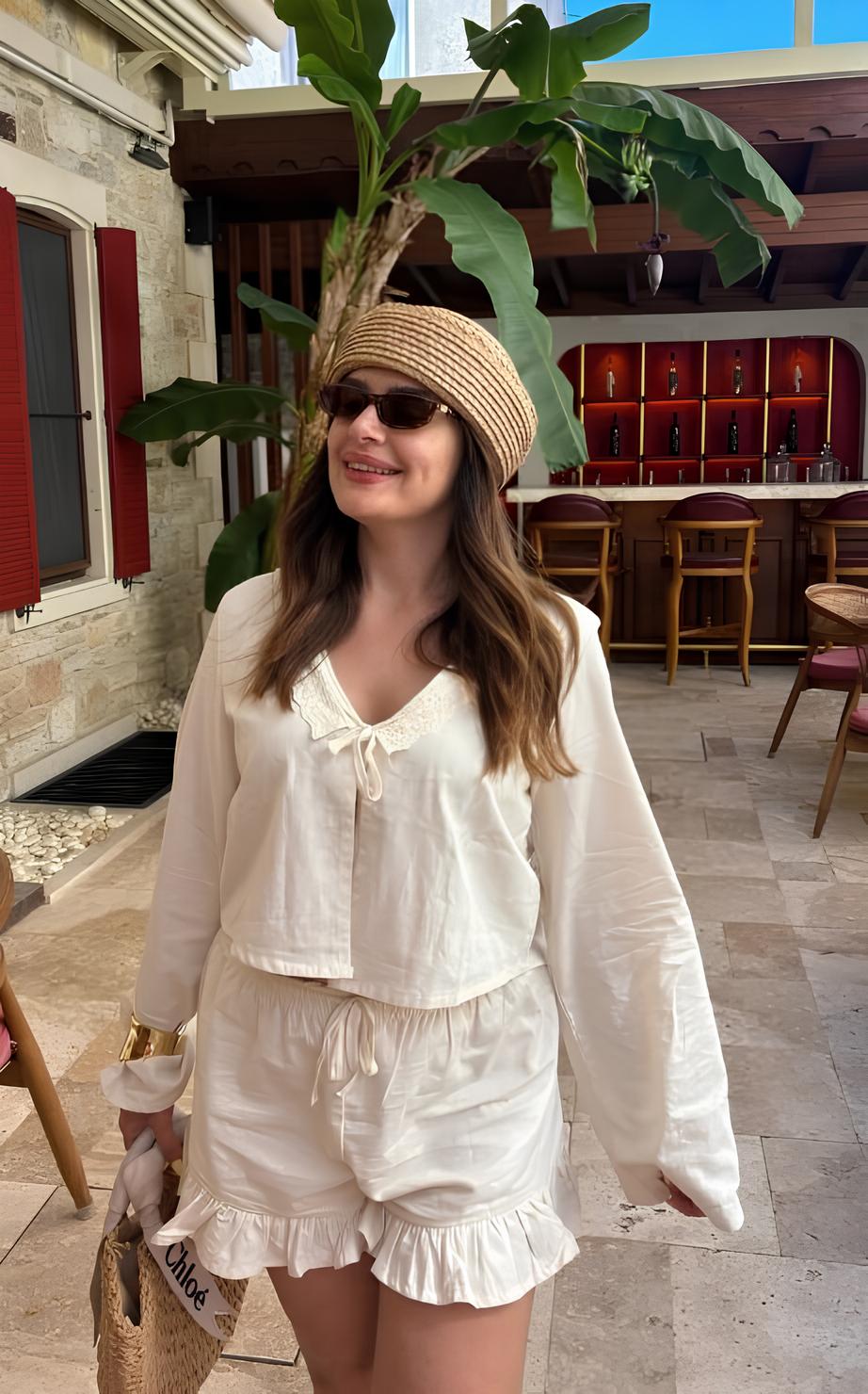 Ebru Ç.