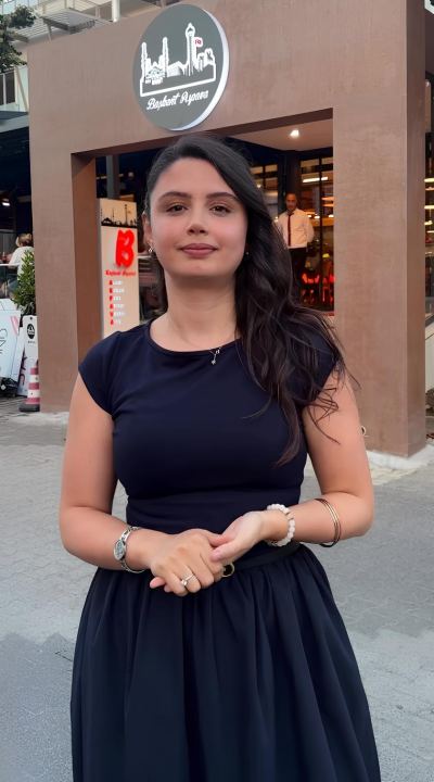 İlknur A. - İstanbul influencer