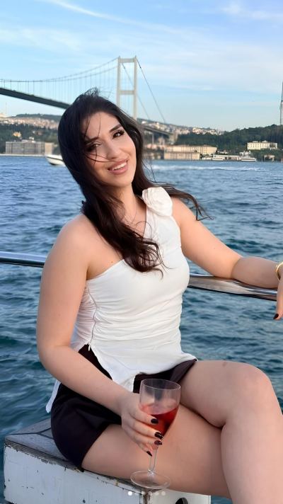 Deniz A. - İstanbul influencer