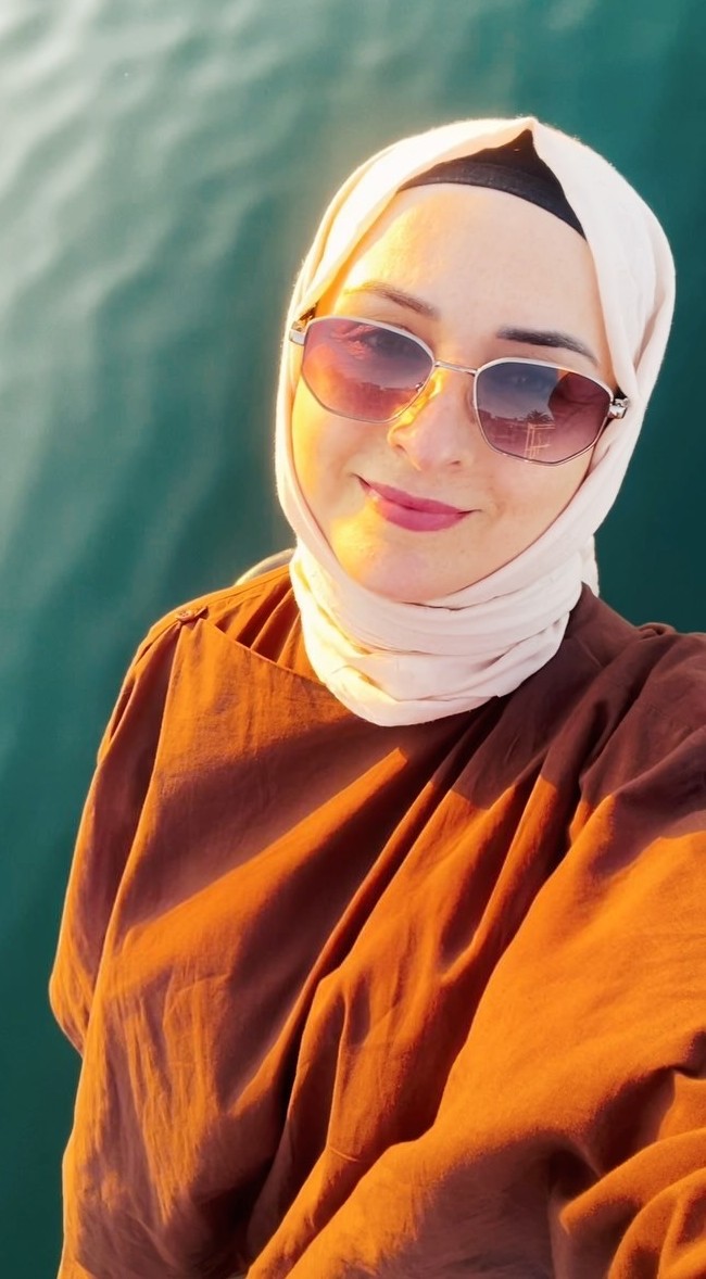 Ayfer A.