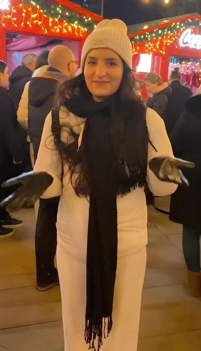 Buket Ö. - İstanbul influencer