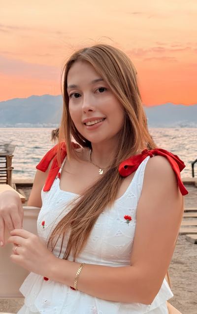 Burcu K. - Muğla influencer
