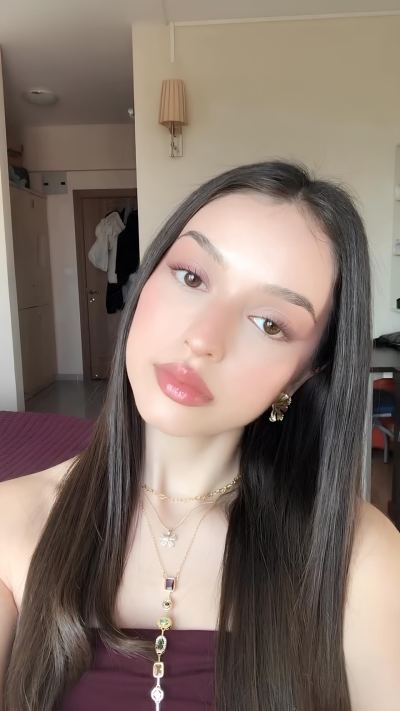 Sude U. - Çanakkale influencer