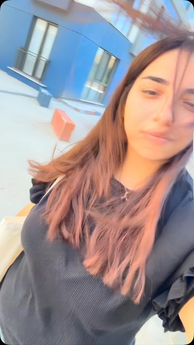 Duygu Ç. - İstanbul influencer