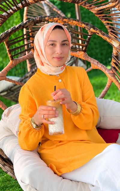 Ayşenur A. - İstanbul influencer