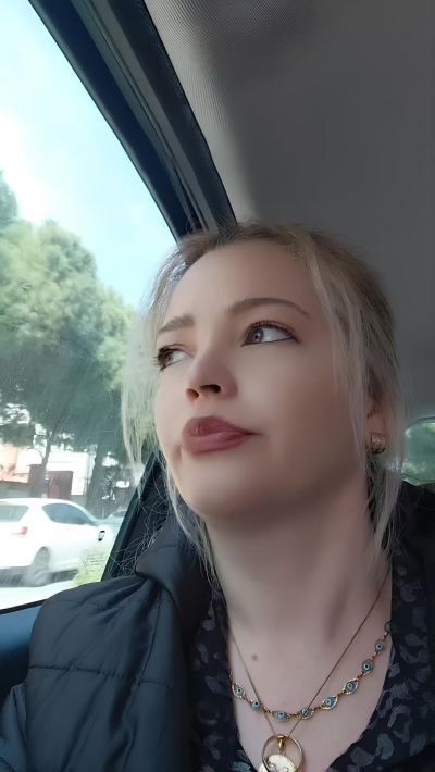 Melike V. - Giresun influencer
