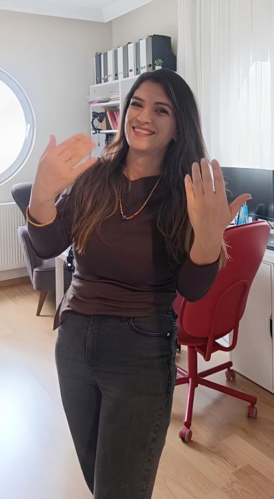 Bahar E. - Ankara influencer