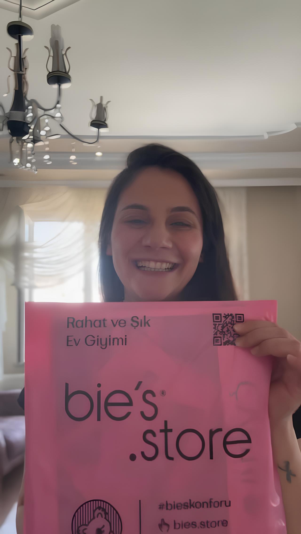 Burcu T.