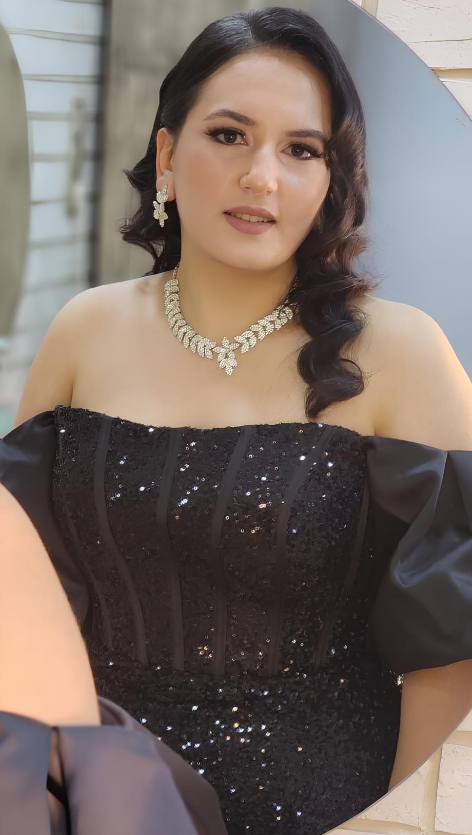 Elif K.